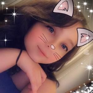 Meet your Posher, Cydney